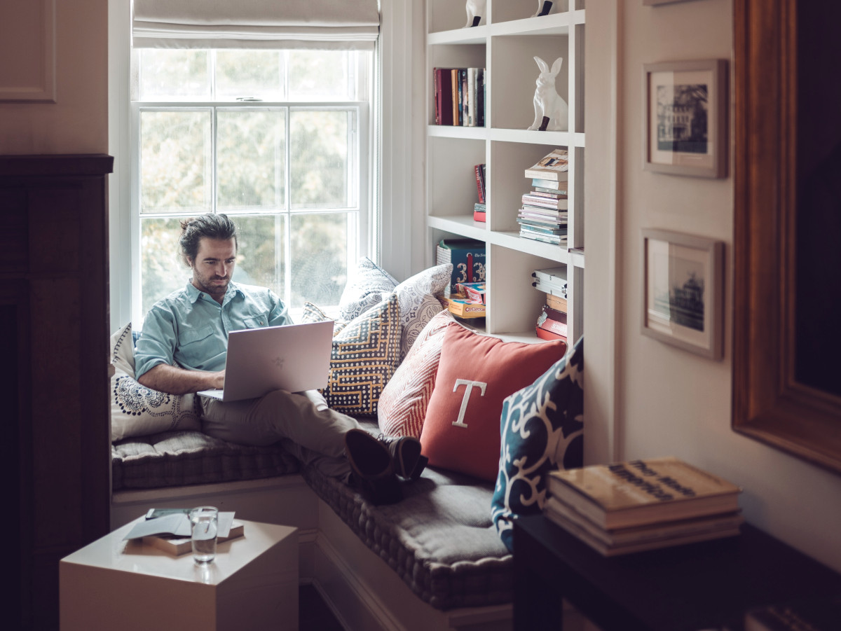 Lavoro ibrido, il futuro che bussa alla porta